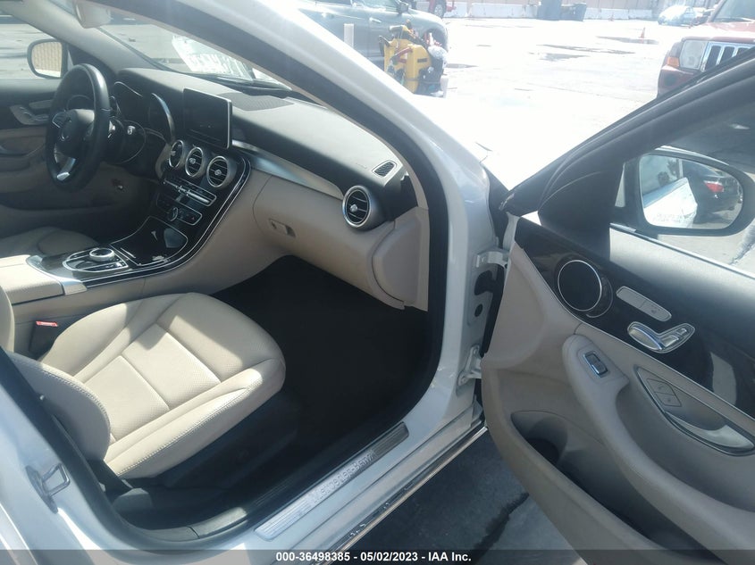 VIN 55SWF4JB8HU201351 2017 MERCEDES-BENZ C-CLASS C 300
