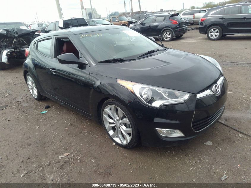 2013 HYUNDAI VELOSTER W/RED INT - KMHTC6AD6DU129637