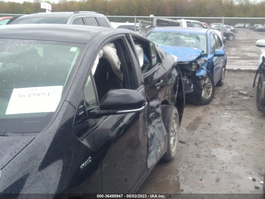 VIN JTDKARFUXJ3553338 2018 TOYOTA PRIUS TWO/TWO ECO/THREE