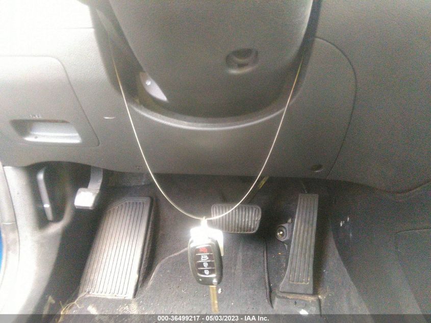 2017 HYUNDAI TUCSON SE - KM8J23A46HU391009