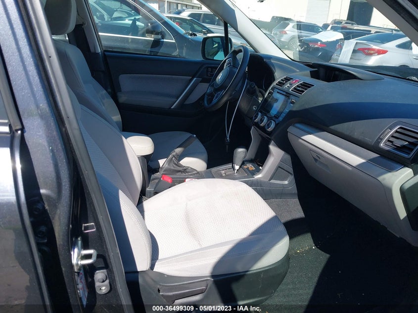 VIN JF2SJAEC1HH516218 2017 SUBARU FORESTER PREMIUM