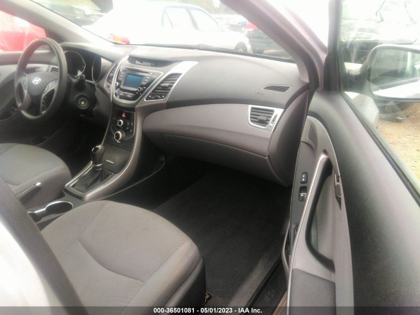 2015 HYUNDAI ELANTRA SE - 5NPDH4AE7FH632386