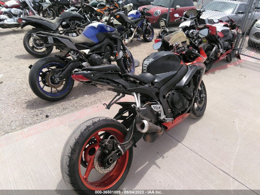 2008 SUZUKI GSX-R750 - JS1GR7LA782106456