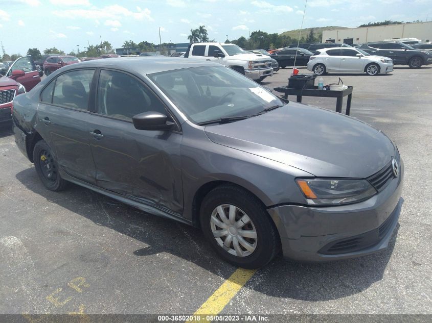 2014 VOLKSWAGEN JETTA SEDAN S - 3VW2K7AJXEM224249