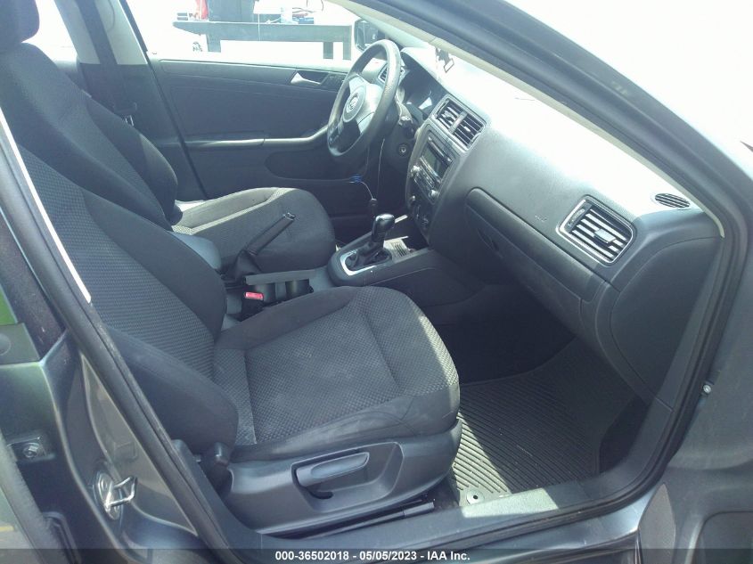 2014 VOLKSWAGEN JETTA SEDAN S - 3VW2K7AJXEM224249