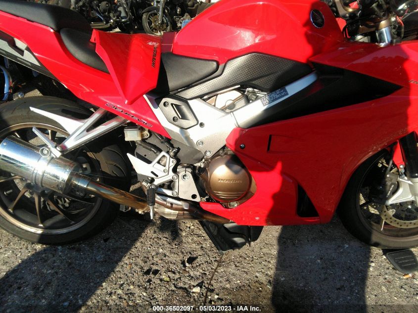 2014 HONDA VFR800 F JH2RC7916EK000137