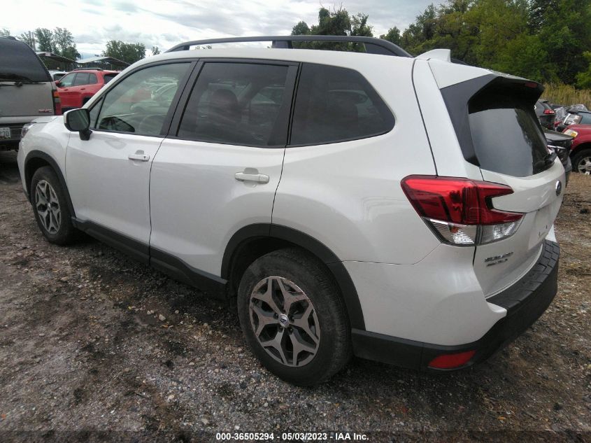 2020 SUBARU FORESTER PREMIUM - JF2SKAJC6LH597535