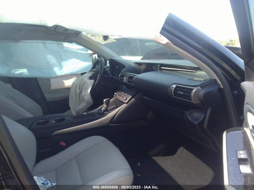 2016 LEXUS IS 200T JTHBA1D25G5016777