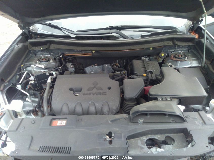 2016 MITSUBISHI OUTLANDER ES - JA4AD2A36GZ003935