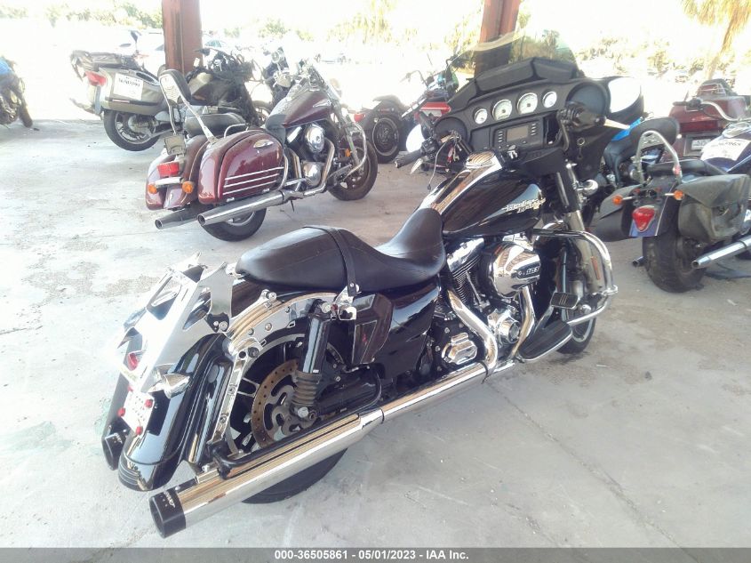 2014 HARLEY-DAVIDSON FLHX STREET GLIDE - 1HD1KBM17EB707457