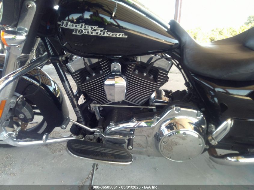 2014 HARLEY-DAVIDSON FLHX STREET GLIDE - 1HD1KBM17EB707457
