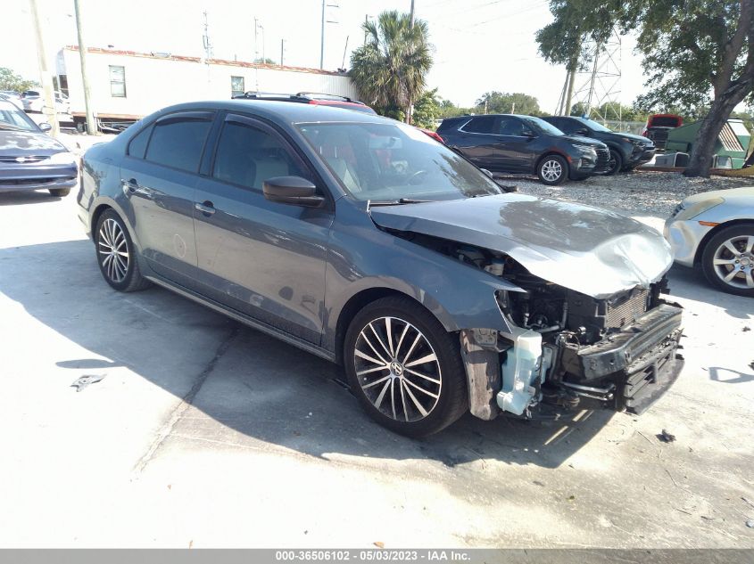 2015 VOLKSWAGEN JETTA SEDAN 1.8T SPORT - 3VWD17AJ5FM214368