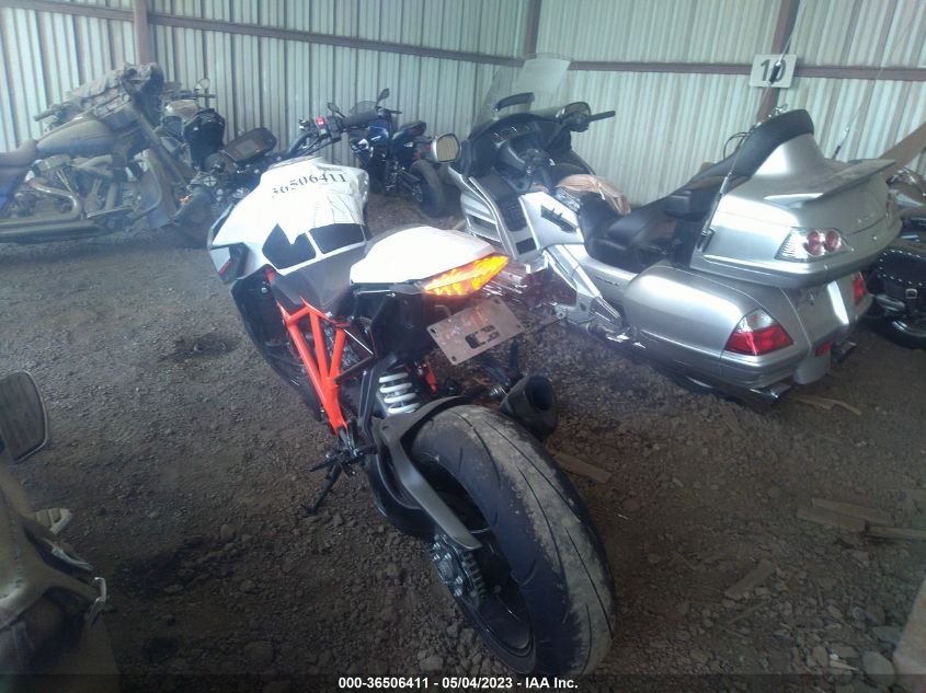 2019 KTM 1290 SUPER DUKE R VBKV39402KM906236