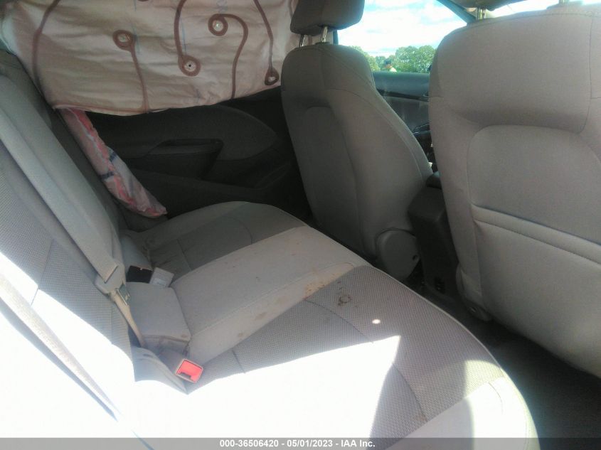 2018 CHEVROLET CRUZE LT - 1G1BE5SM3J7134400
