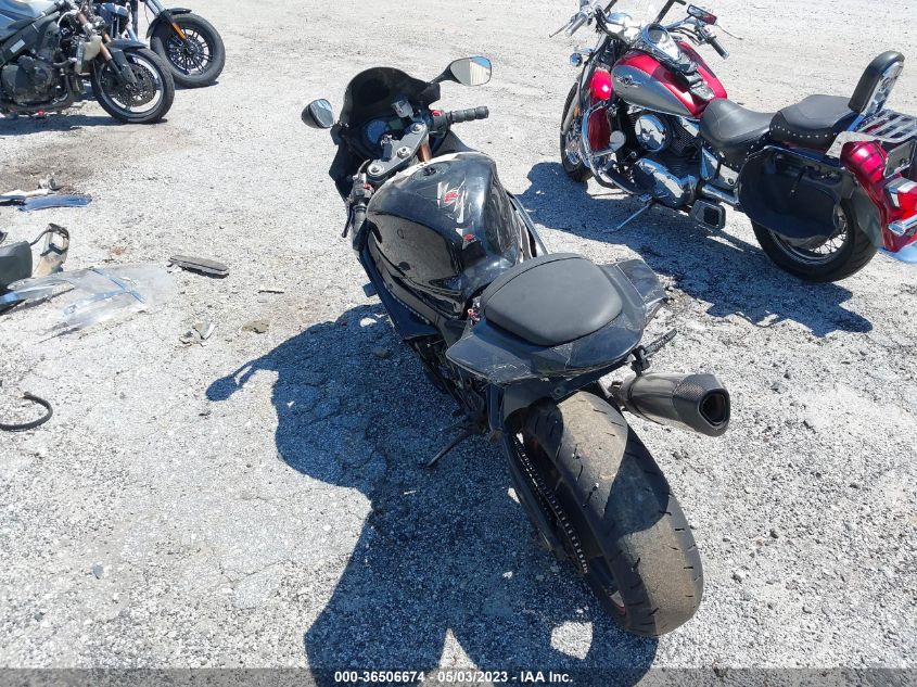 2006 SUZUKI GSX-R1000 - JS1GT76A862108873