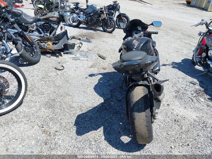 2006 SUZUKI GSX-R1000 - JS1GT76A862108873