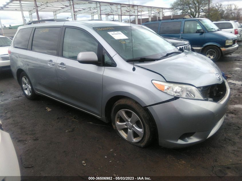 2014 TOYOTA SIENNA LE - 5TDKK3DC1ES472821