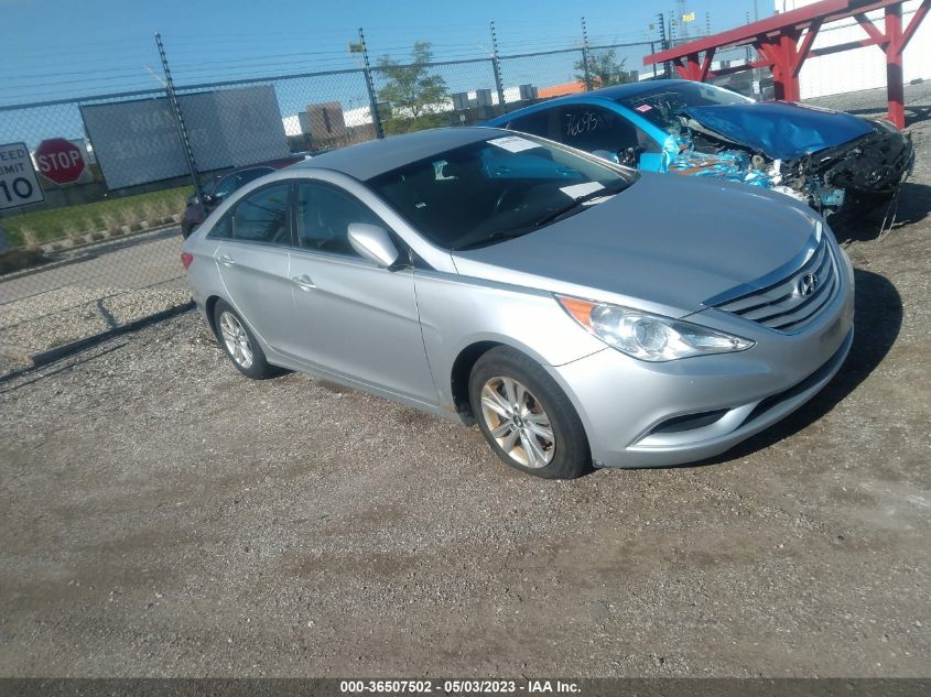 VIN 5NPEB4AC7DH794777 2013 HYUNDAI SONATA no.1