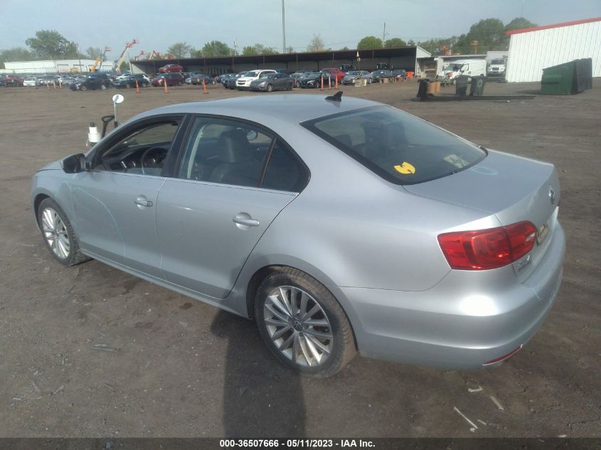 2014 VOLKSWAGEN JETTA SEDAN TDI W/PREMIUM/NAV - 3VWLL7AJ6EM445848