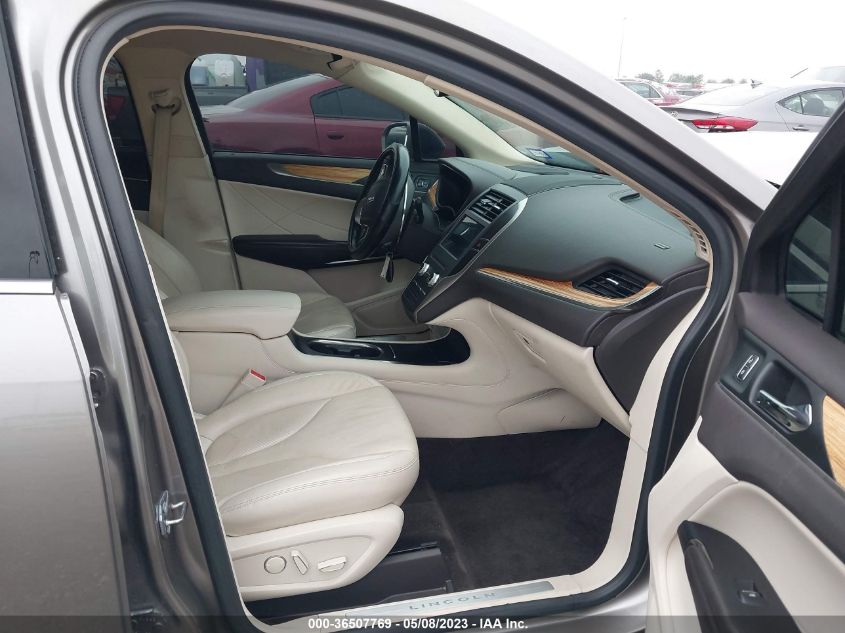 2016 LINCOLN MKC SELECT - 5LMCJ2C90GUJ12938