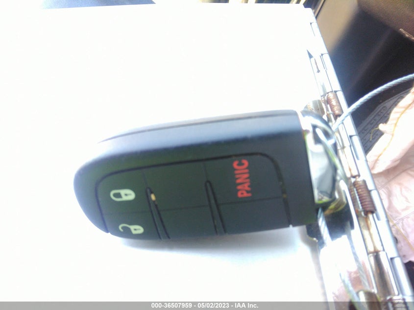 VIN 3C4NJCBB8KT616490 2019 JEEP COMPASS LATITUDE