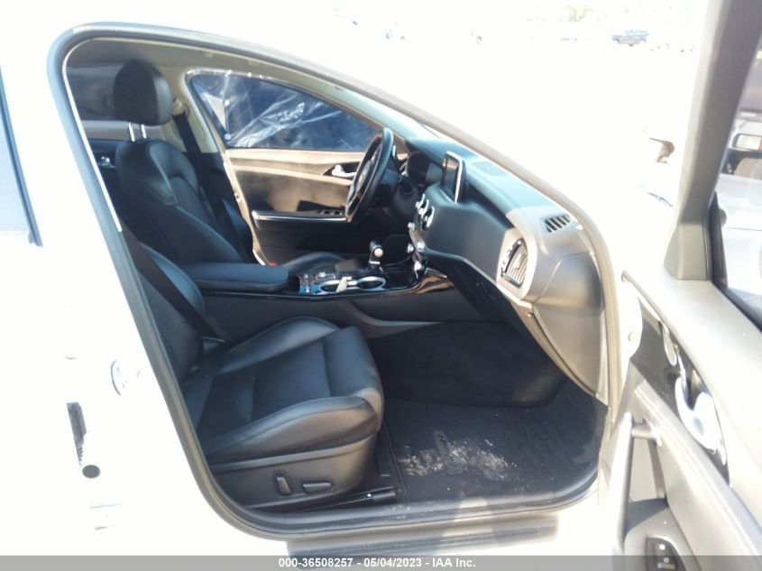 2019 KIA STINGER BASE - KNAE15LA6K6047681