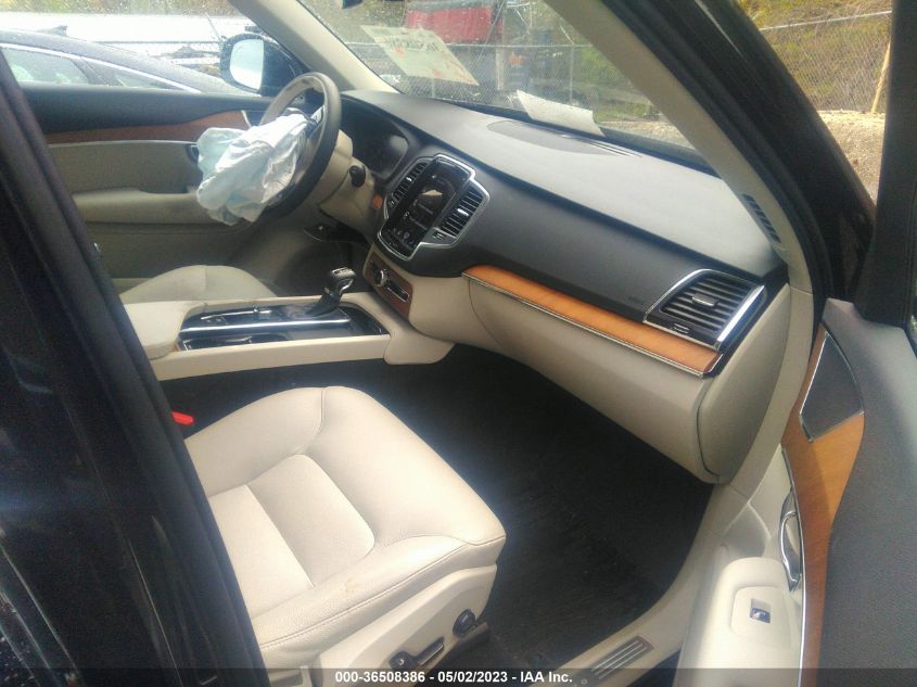 2022 VOLVO XC90 MOMENTUM - YV4A22PK4N1862668