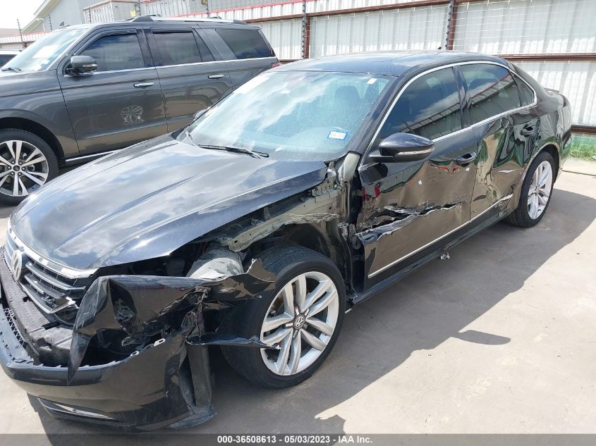 2017 VOLKSWAGEN PASSAT V6 SEL PREMIUM - 1VWCM7A37HC061730