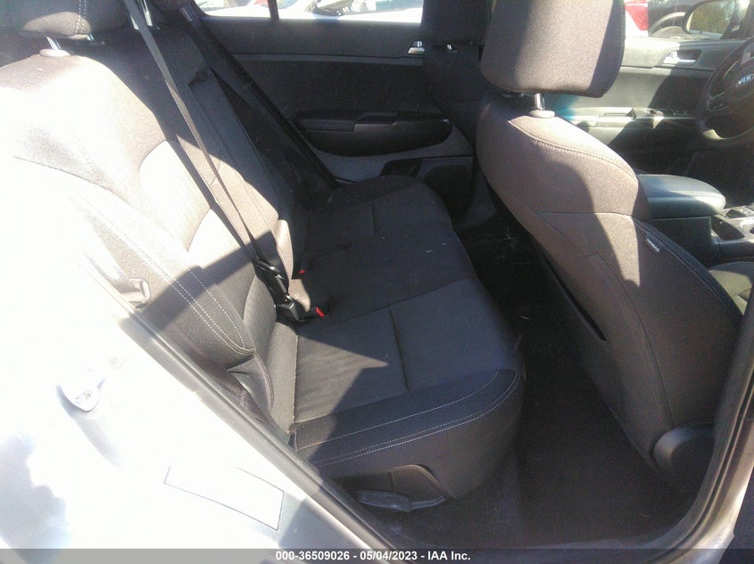 VIN KNDPM3AC4K7581350 2019 KIA SPORTAGE LX