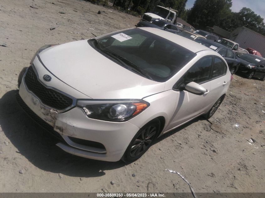 2016 KIA FORTE LX - KNAFX4A64G5589595