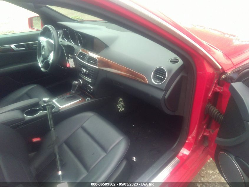 2014 MERCEDES-BENZ C-CLASS C 300 - WDDGF8AB9EA912967