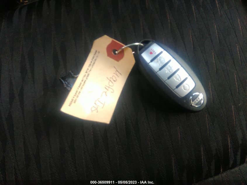 2019 NISSAN ROGUE SV - 5N1AT2MV0KC732395