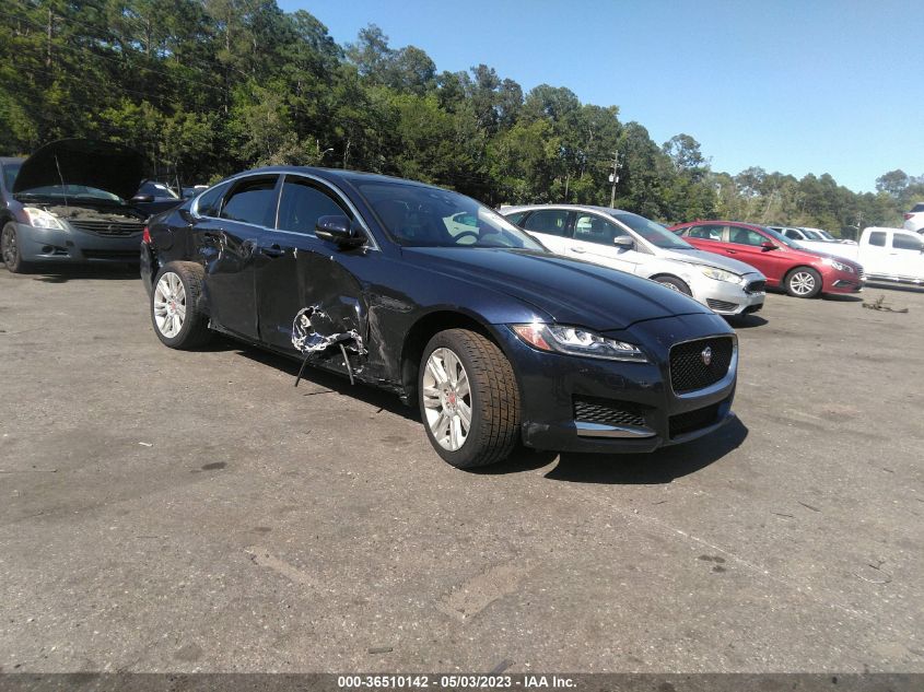 SAJBD4BV1HCY34917 JAGUAR XF 35T PREMIUM 2017