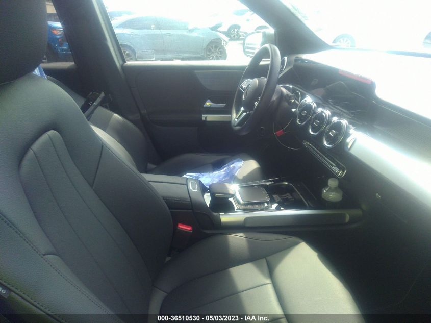 2022 MERCEDES-BENZ GLB GLB 250 W1N4M4GB8NW200996