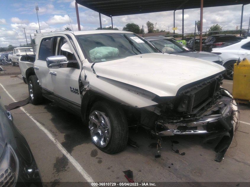 VIN 1C6RR7NM3HS877672 2017 RAM 1500 LARAMIE