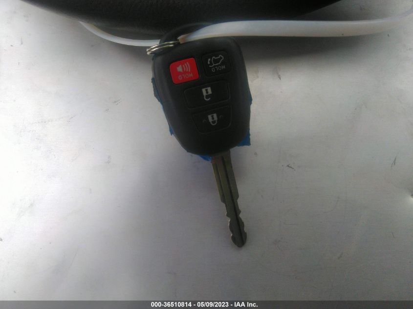 2015 TOYOTA RAV4 XLE - 2T3WFREV8FW203899
