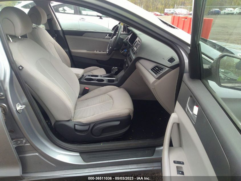 2015 HYUNDAI SONATA 2.4L SE - 5NPE24AF9FH095938