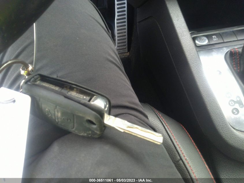 2013 VOLKSWAGEN GLI AUTOBAHN W/NAV - 3VW4A7AJ3DM239847