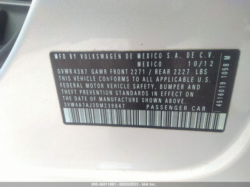 2013 VOLKSWAGEN GLI AUTOBAHN W/NAV - 3VW4A7AJ3DM239847