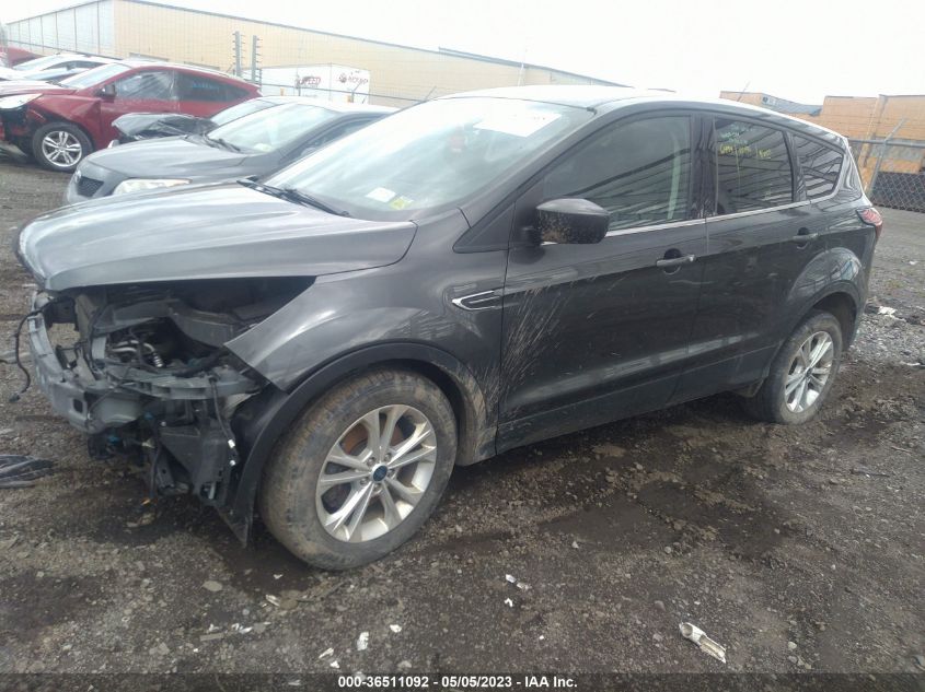 2019 FORD ESCAPE SE - 1FMCU9GD3KUA66127