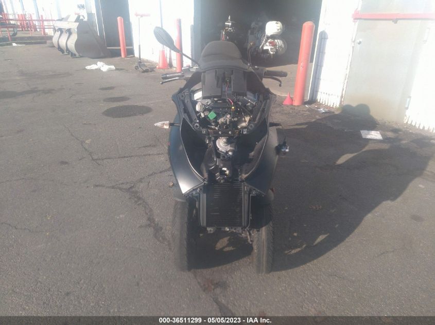 2019 VESPA PIAGGIO - ZAPTA10WXK5000208