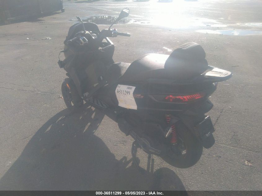 2019 VESPA PIAGGIO - ZAPTA10WXK5000208