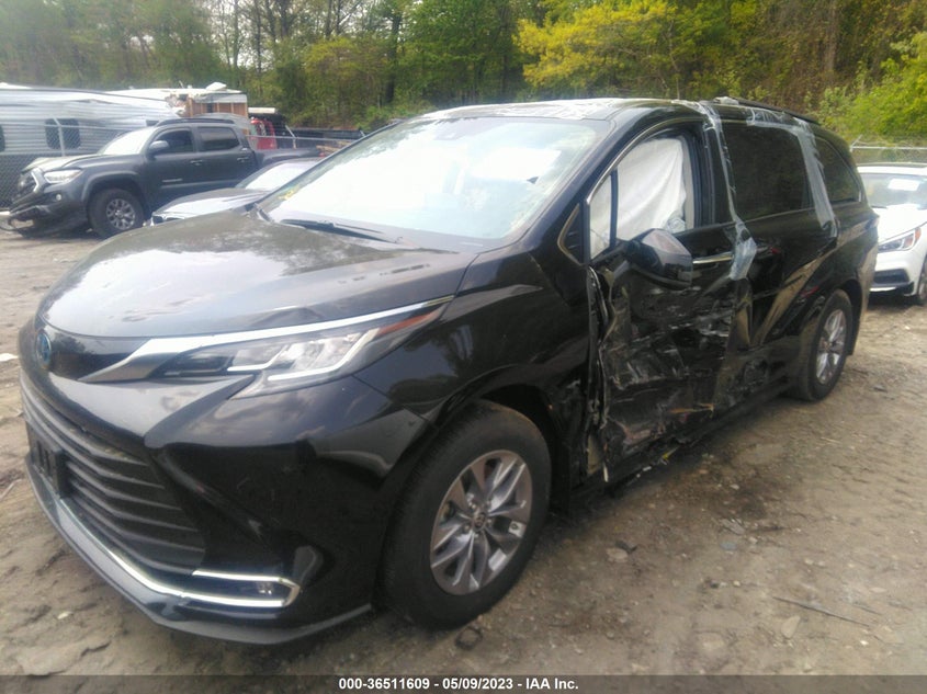 VIN 5TDJRKEC3NS123546 2022 TOYOTA SIENNA XLE