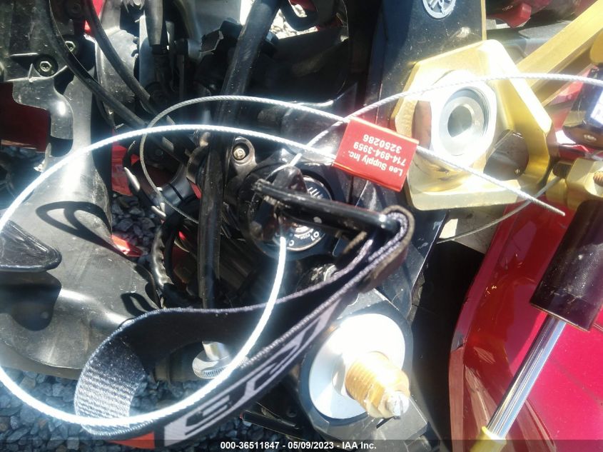 2005 YAMAHA YZFR6 L JYARJ06E65A025361