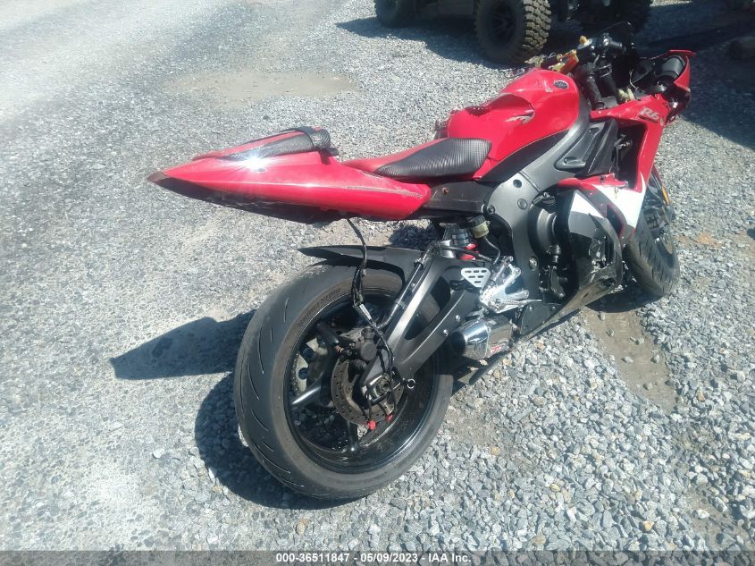 2005 YAMAHA YZFR6 L JYARJ06E65A025361