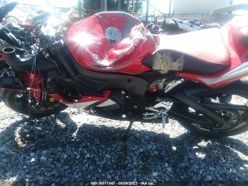 2005 YAMAHA YZFR6 L JYARJ06E65A025361
