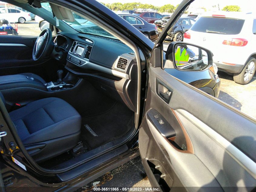 2019 TOYOTA HIGHLANDER LE - 5TDZARFH4KS060708