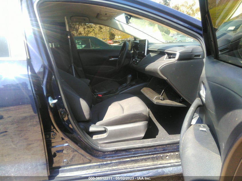 VIN JTDEPMAEXMJ137773 2021 TOYOTA COROLLA LE