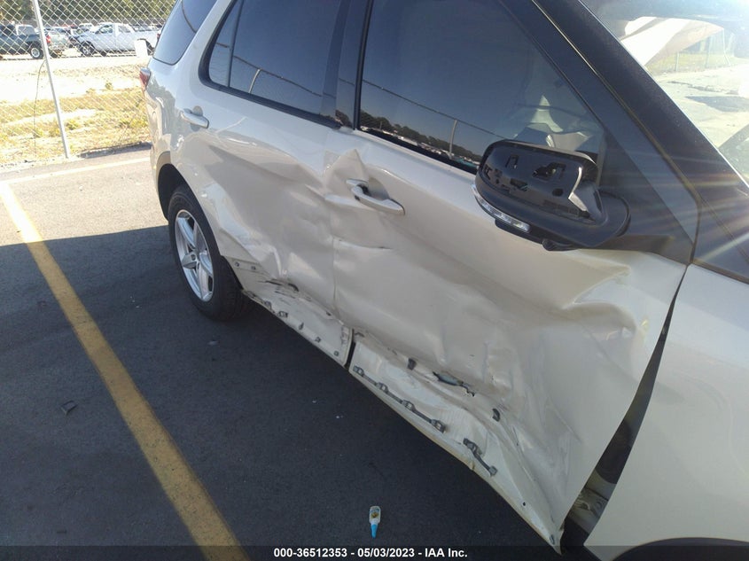 VIN 1FM5K7D88JGA24639 2018 FORD EXPLORER XLT