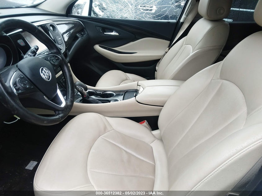 VIN LRBFXCSA5KD033180 2019 BUICK ENVISION ESSENCE